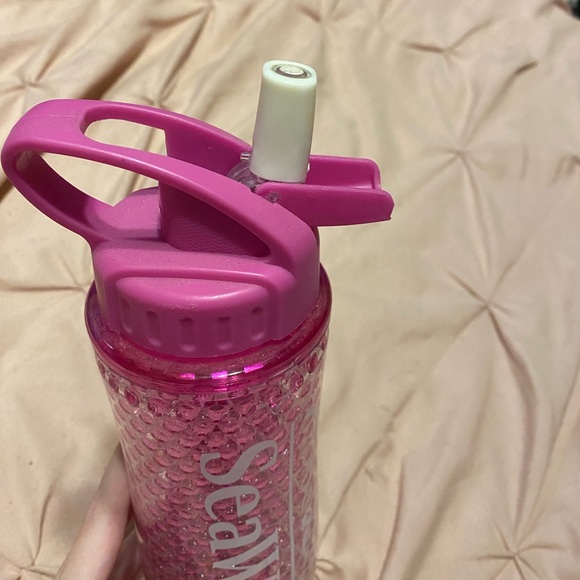 Seaworld | Kitchen | Seaworld Reusable Water Bottle | Poshmark